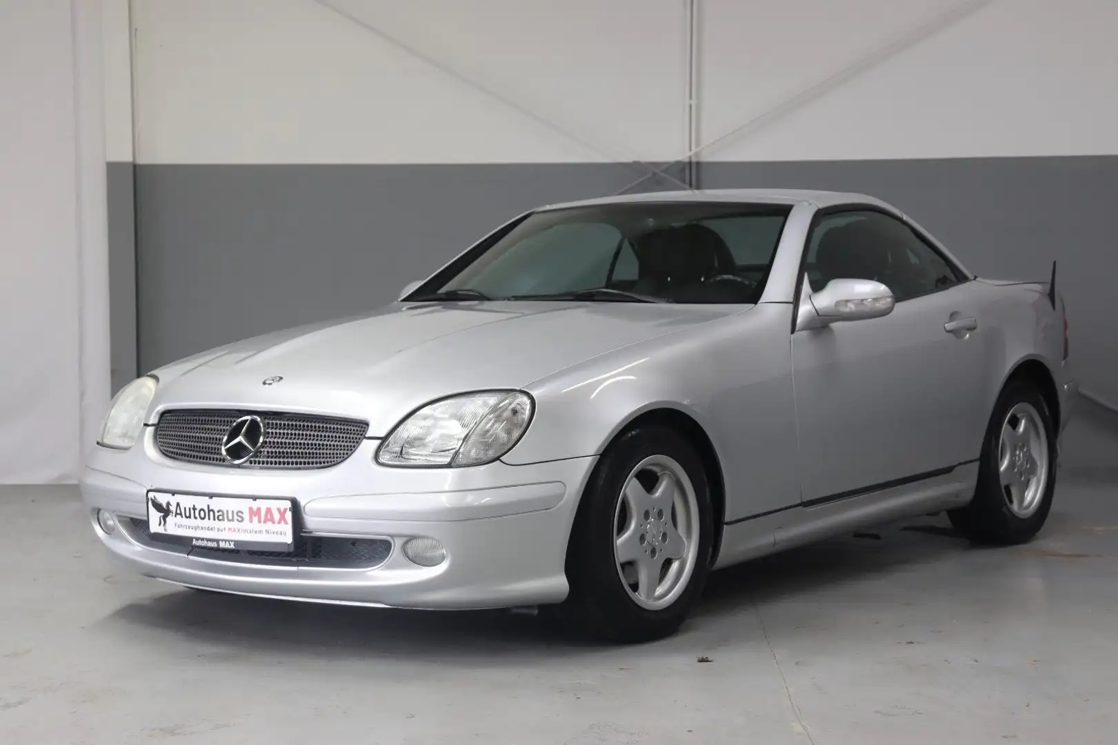 Mercedes-Benz SLK 200 Kompressor~SZH~wenig KM~1.Hand - 2