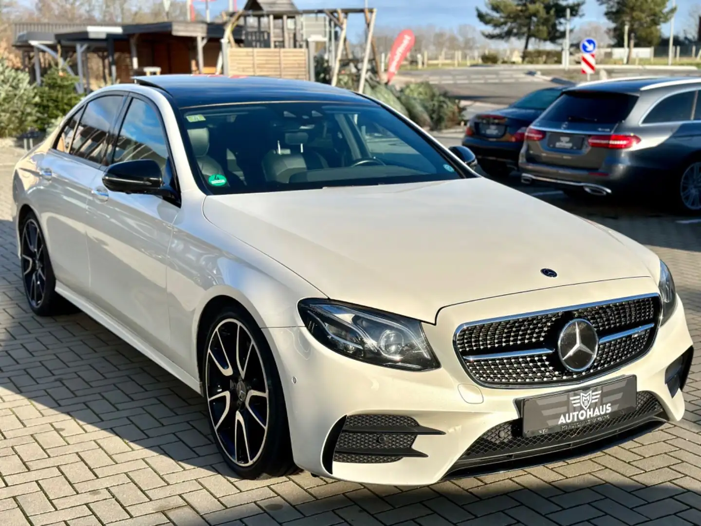 Mercedes-Benz E 43 AMG E -Klasse Lim. E 43 AMG 4-Matic,Pano,VOLL,TOP Blanco - 2