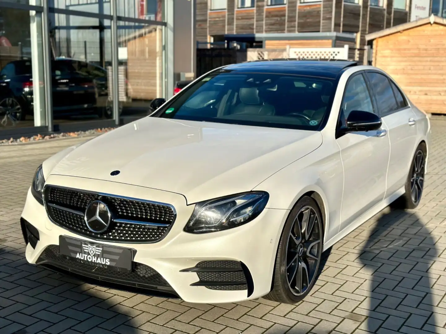 Mercedes-Benz E 43 AMG E -Klasse Lim. E 43 AMG 4-Matic,Pano,VOLL,TOP Blanco - 1