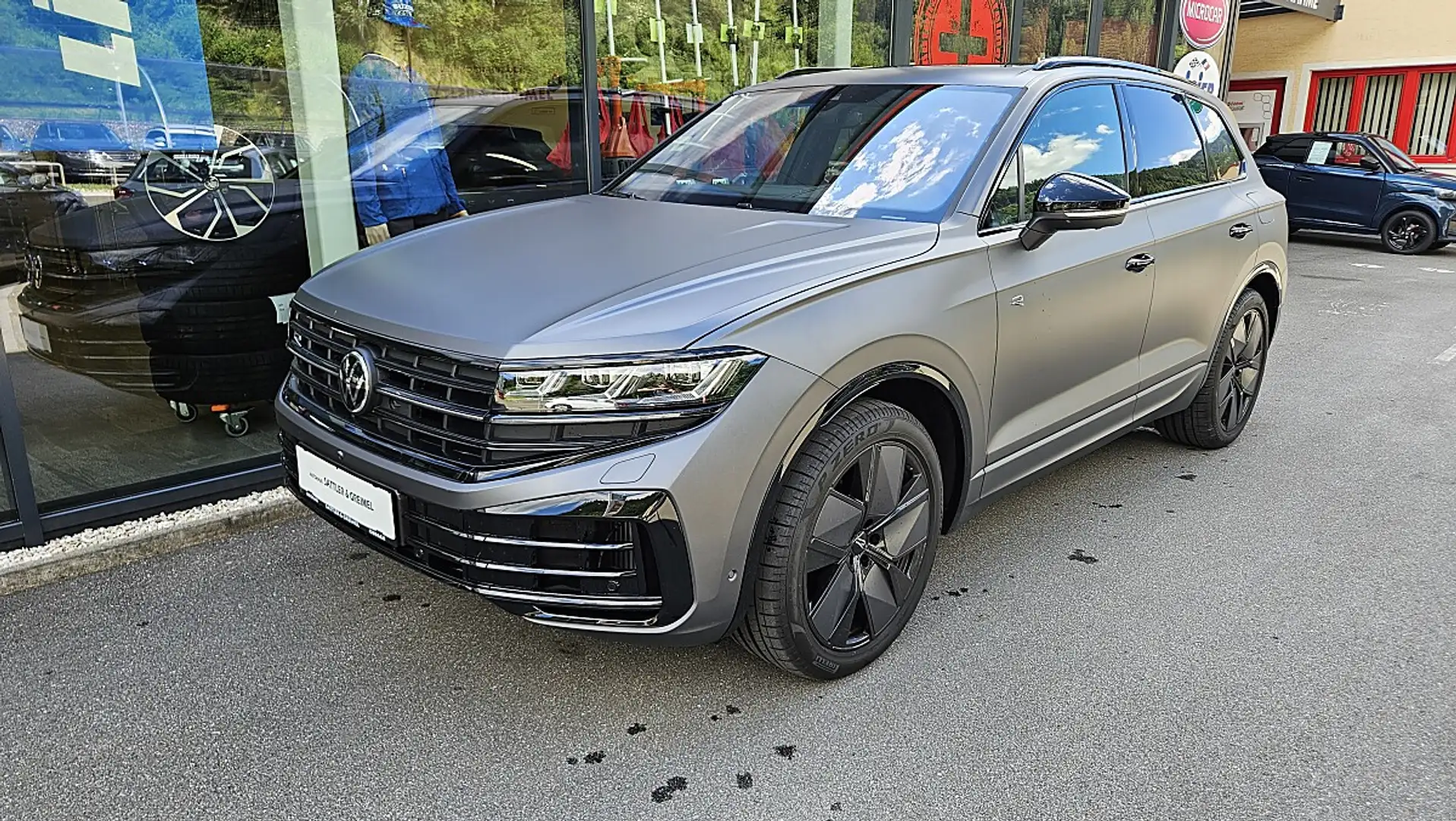 Volkswagen Touareg 4Motion V6 TSI eHybrid PHEV R Final Edition Aut. Grau - 2