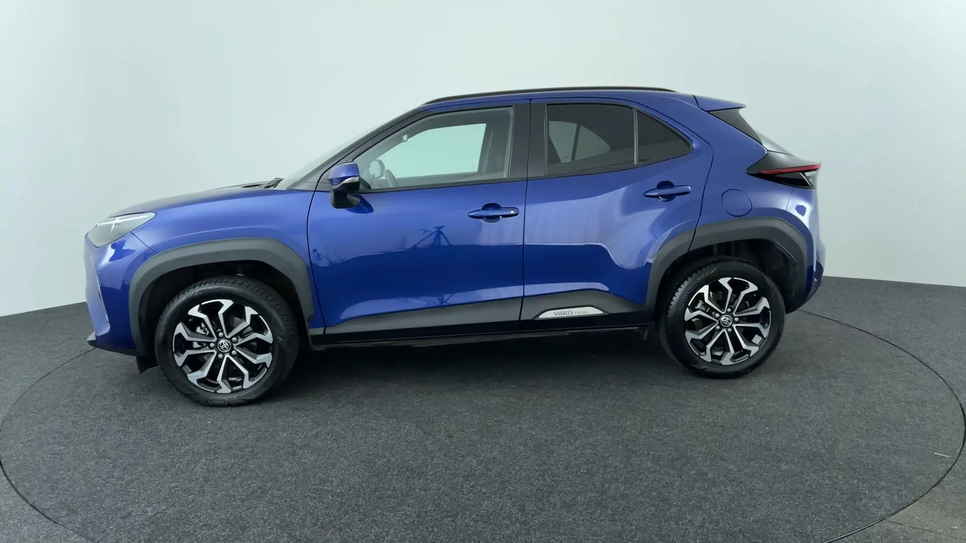 Toyota Yaris Cross 1.5 Hybrid Dynamic Blauw - 2