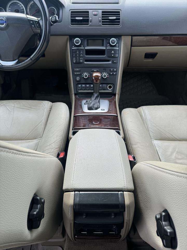 2014 Volvo XC90 3.2 thumb 14