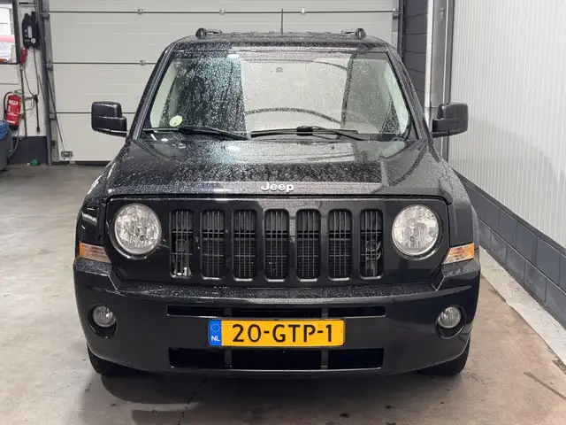Jeep Patriot view 2