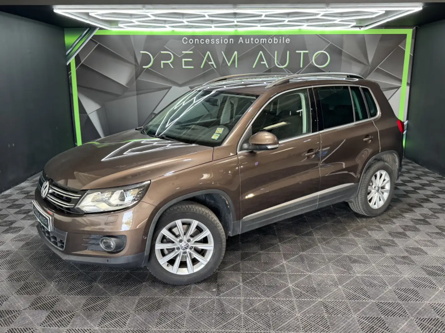 Volkswagen Tiguan 2.0 TDI 140CH BLUEMOTION TECHNOLOGY FAP SPORTLINE Bruin - 1