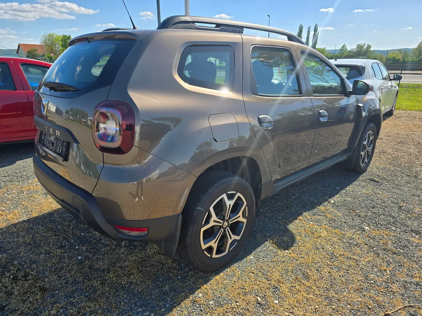 Dacia Duster SCe 115 2WD Essential 1 Vorbesitzer sofort lieferb Maro - 2