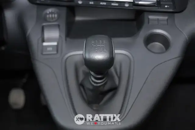 Toyota Proace City view 26