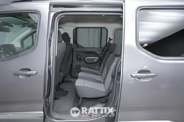 Toyota Proace City view 5