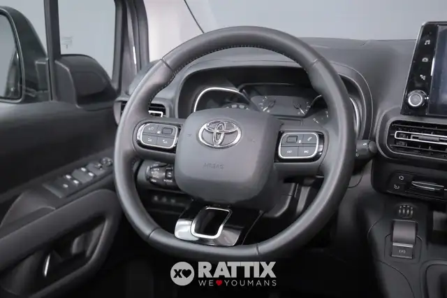 Toyota Proace City view 10