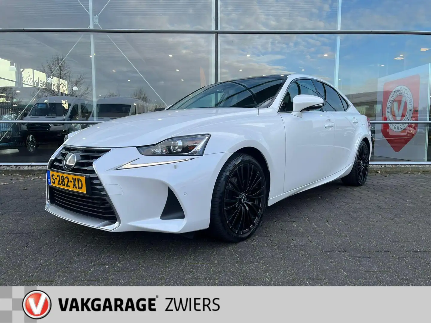 Lexus IS 300 300h Hybrid Afnm-Trekhaak/Lane/Cruise/Camera/Nav. Weiß - 1