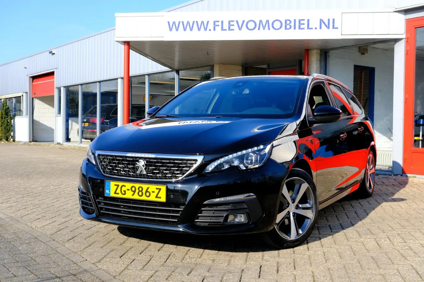 Peugeot 308 SW 1.5 BlueHDi GT-Line Aut. Pano|Leder|Navi|Clima Fekete - 1