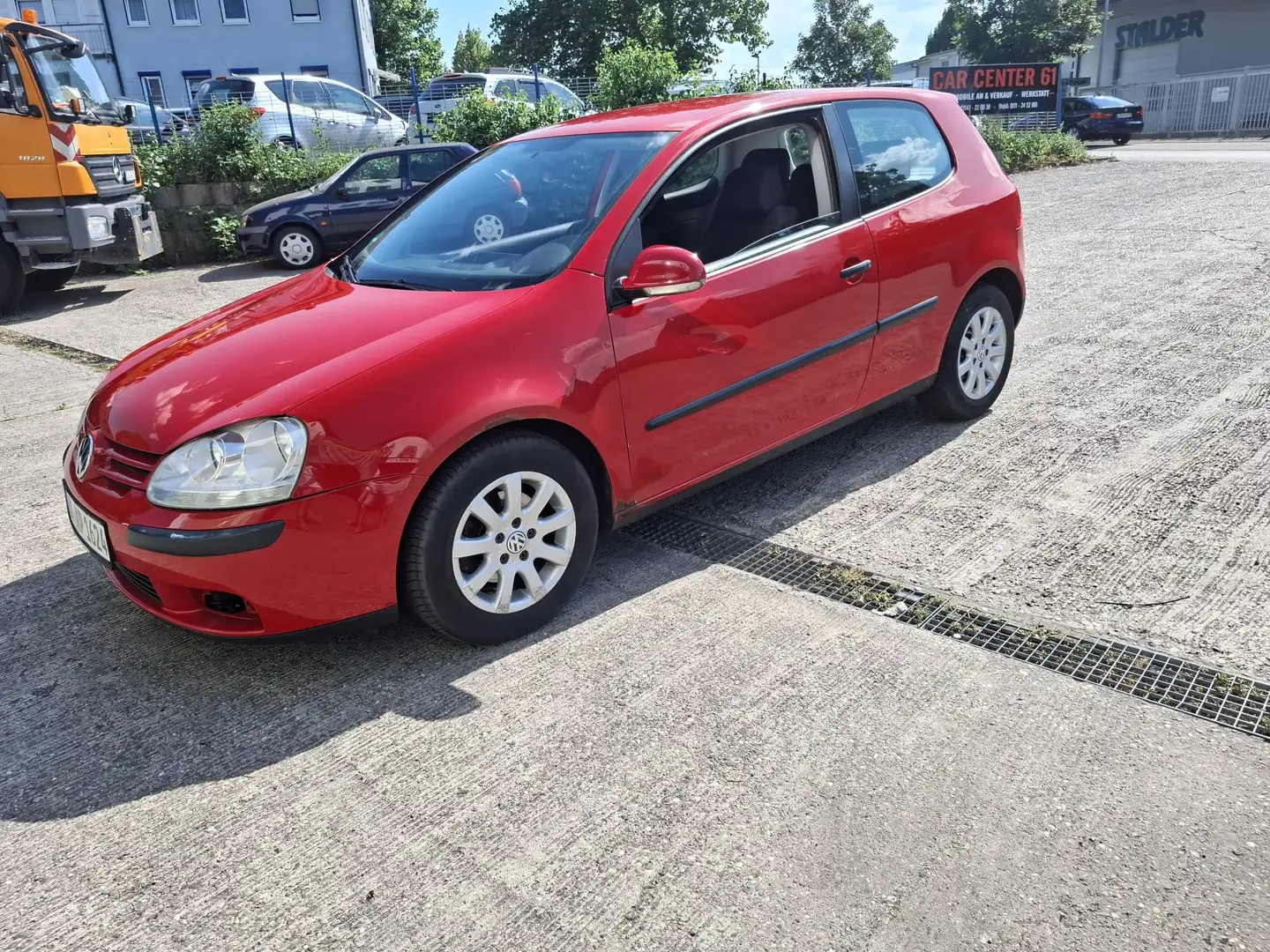 Volkswagen Golf 1.6 FSI Comfortline Rojo - 1