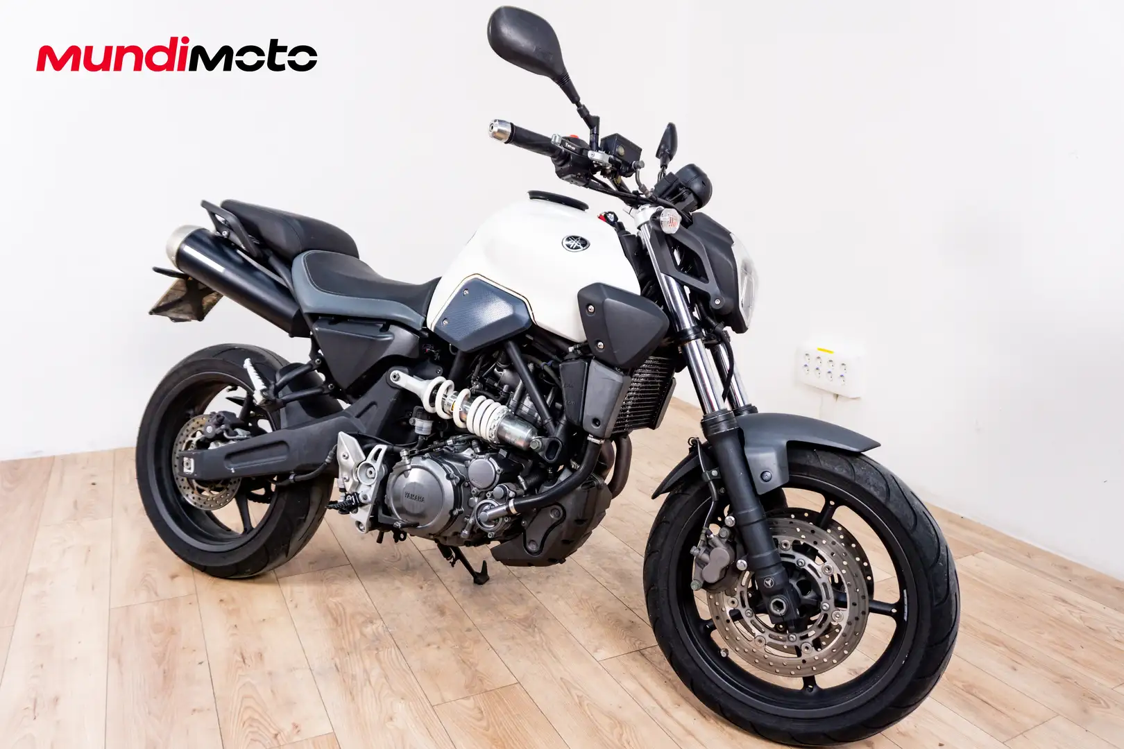 Yamaha MT-03 - 2