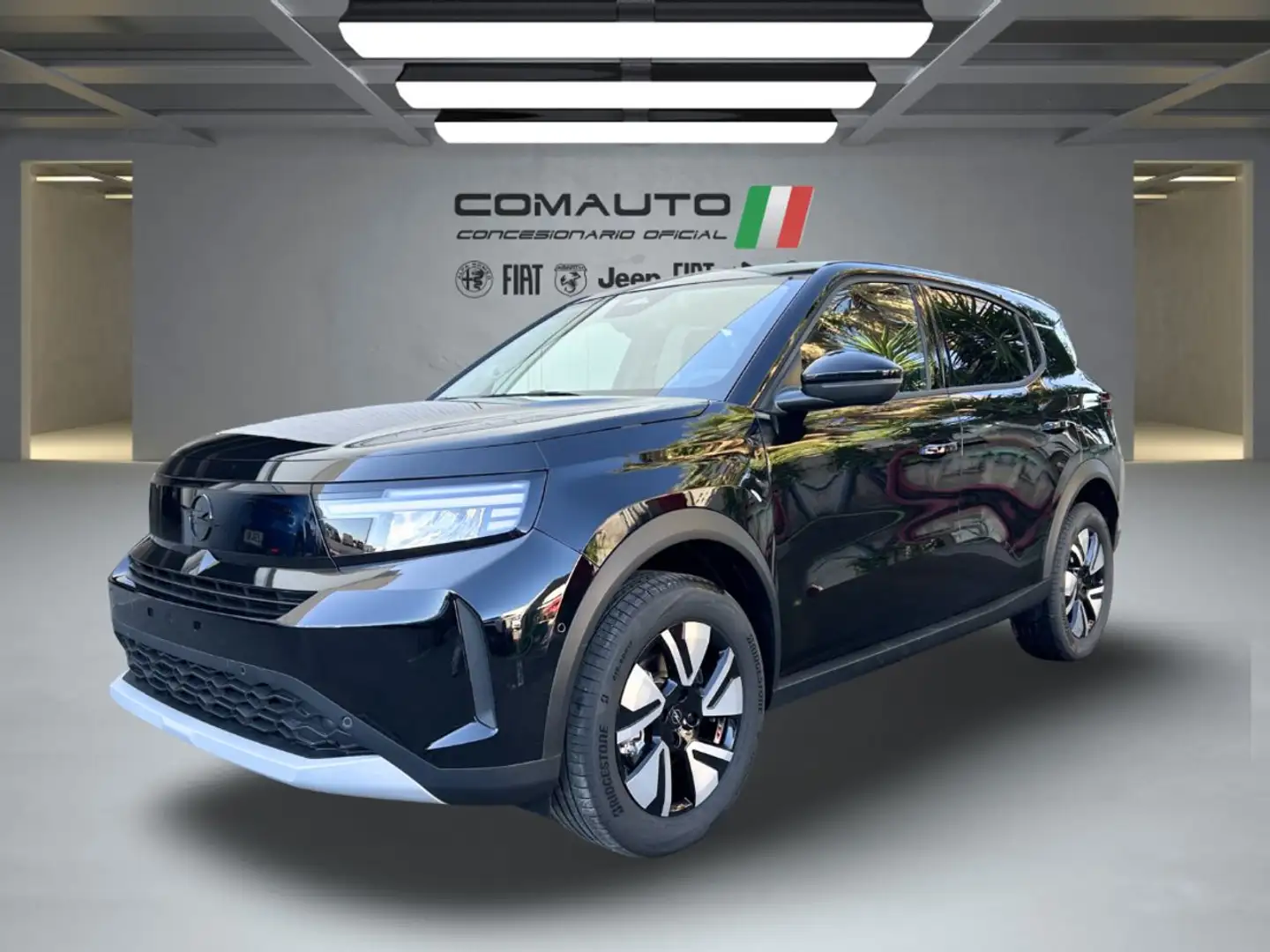 Opel Frontera 1.2T XHT Hybrid eDCT6 107kW GS Noir - 1