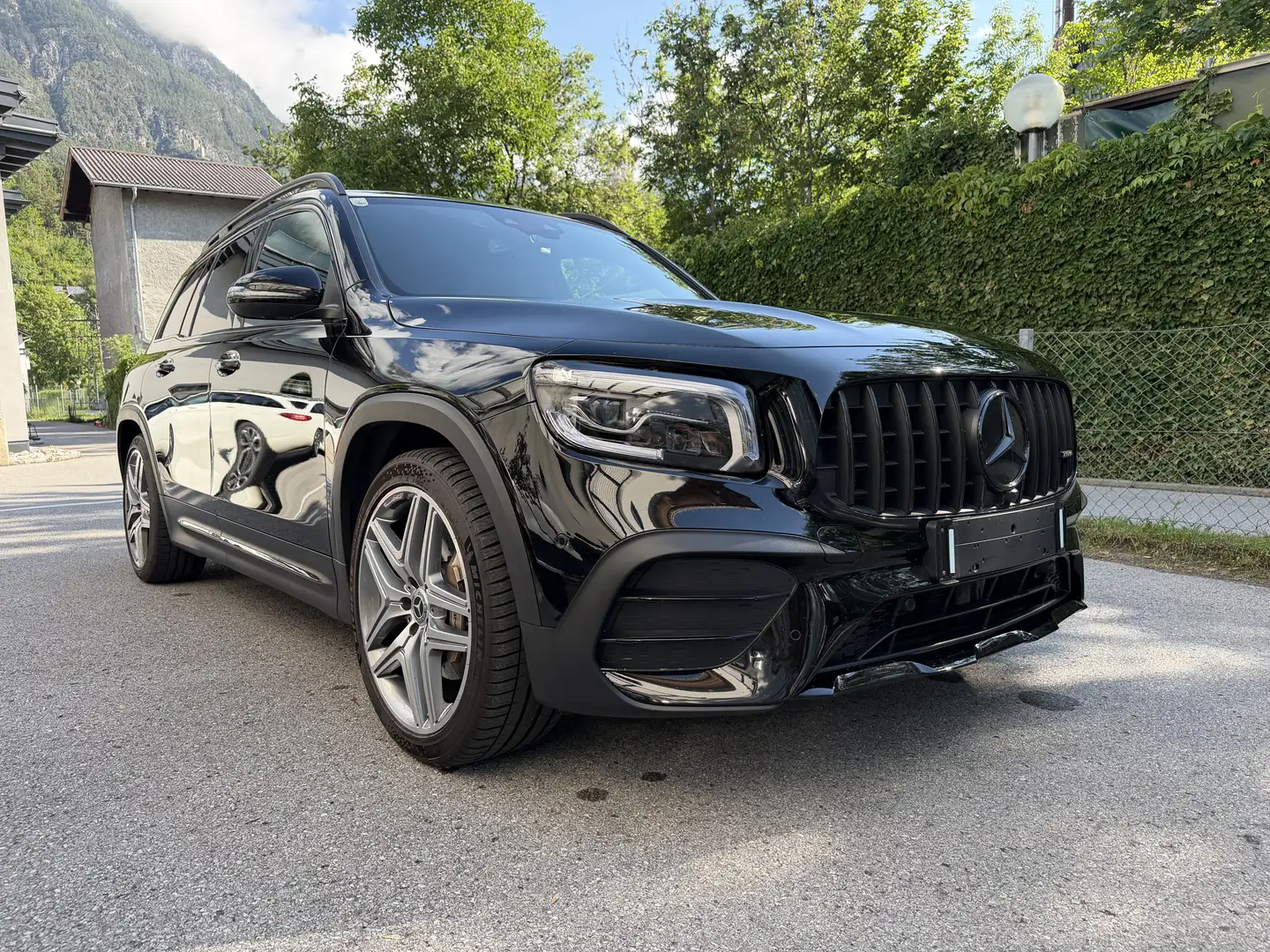 Mercedes-Benz GLB 35 AMG 4MATIC Aut. GARANTIE!!! - 1