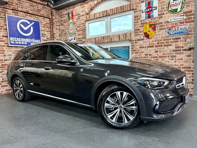 MERCEDES-BENZ Clasa C