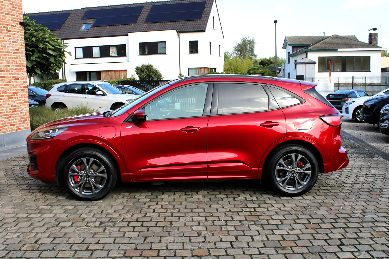 Ford Kuga 2.5 Duratec PHEV Automaat 48000km !!! Rouge - 1