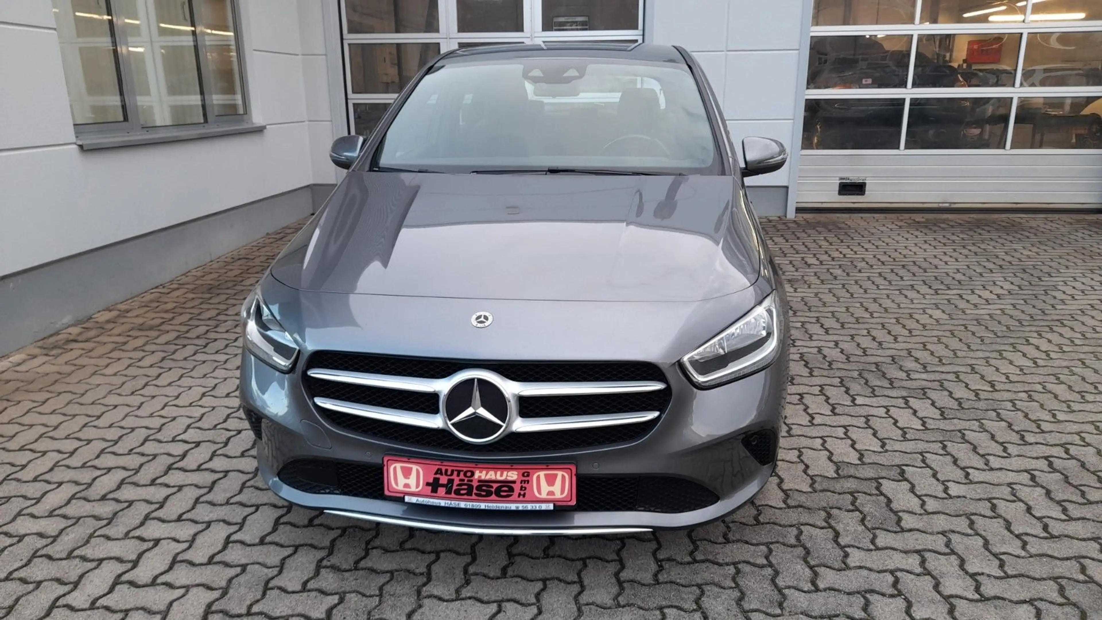 Mercedes-Benz B 250 e Progressive Hybrid Automatik LED 1. Hd — photo 2