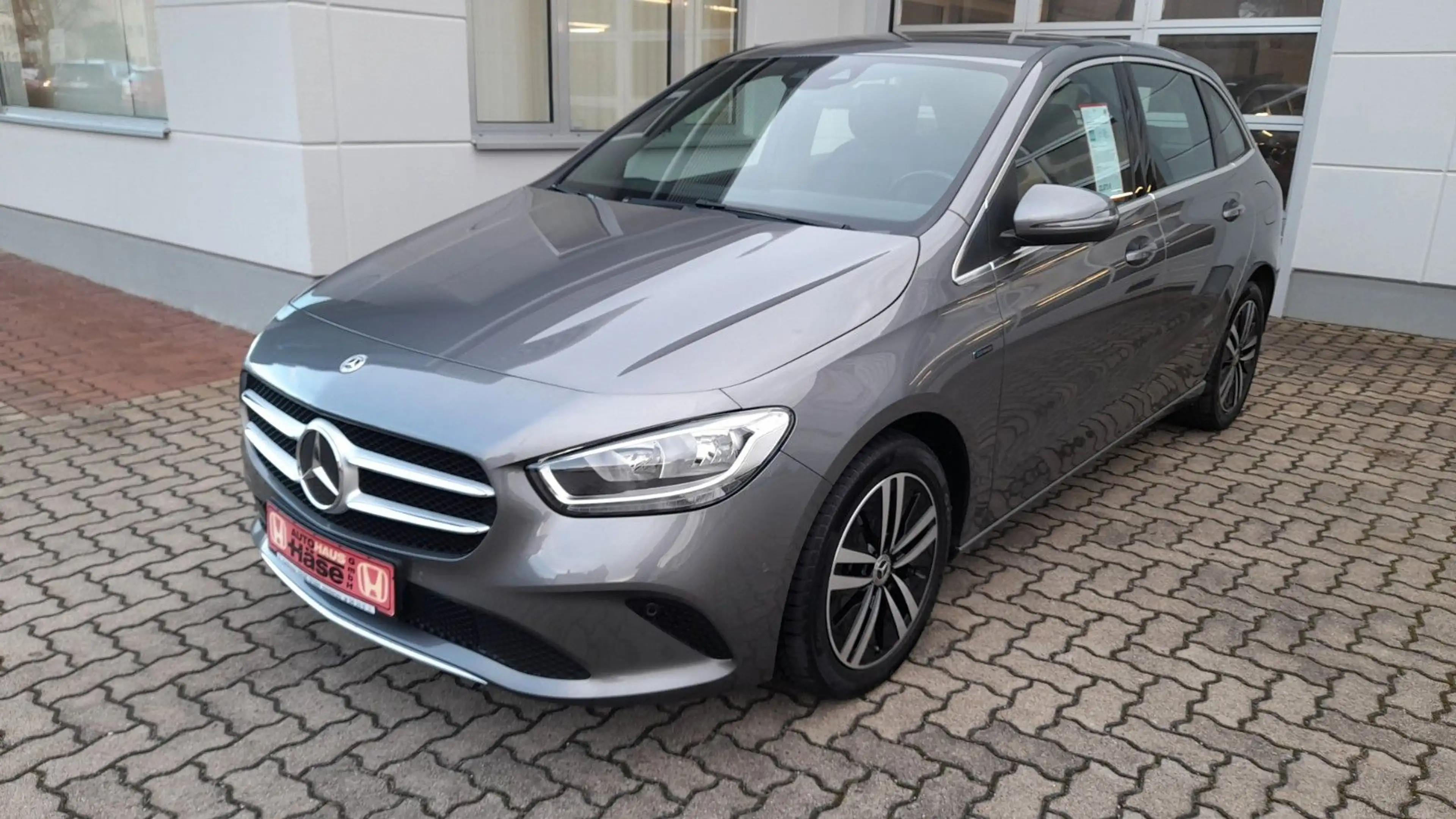 Mercedes-Benz B 250 e Progressive Hybrid Automatik LED 1. Hd — photo 3