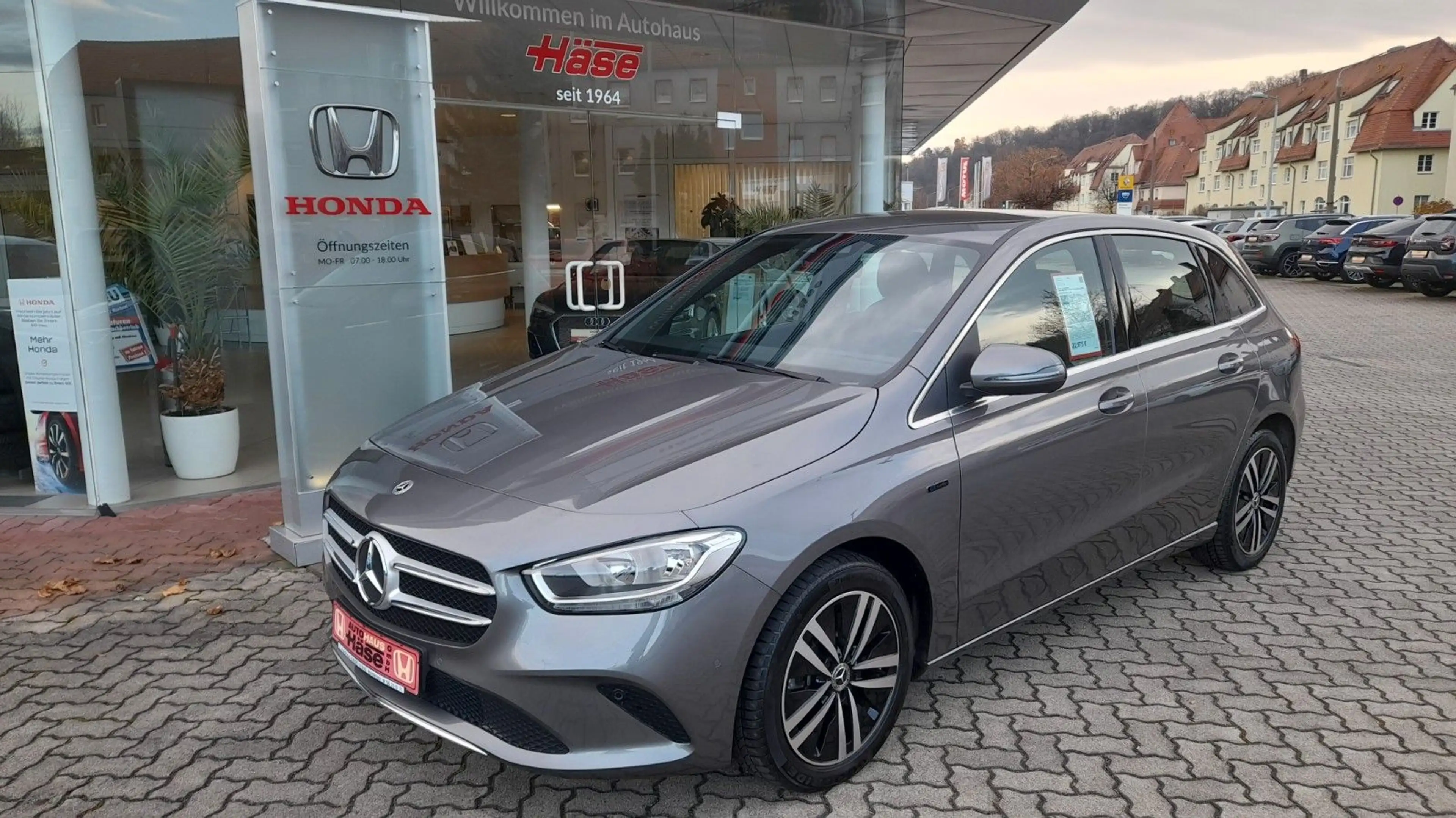 Mercedes-Benz B 250 e Progressive Hybrid Automatik LED 1. Hd