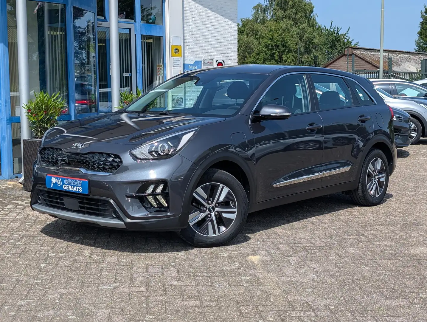 Kia Niro 1.6 GDi PHEV DynamicLine | Trekhaak, Apple CarPlay Grijs - 1