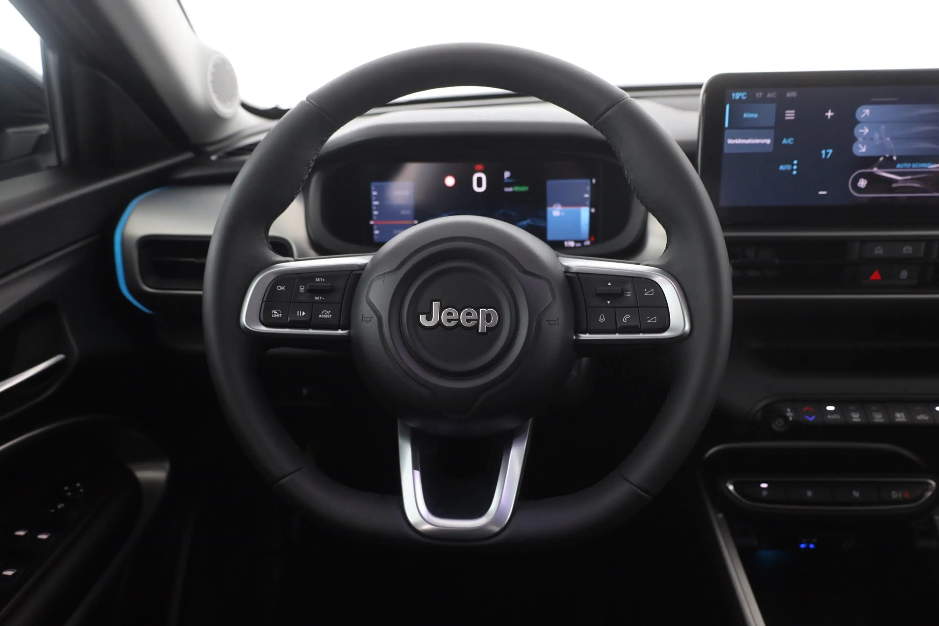 Jeep Avenger 54kWh Elektro Summit Aut. LED ACC Kamera — photo 15