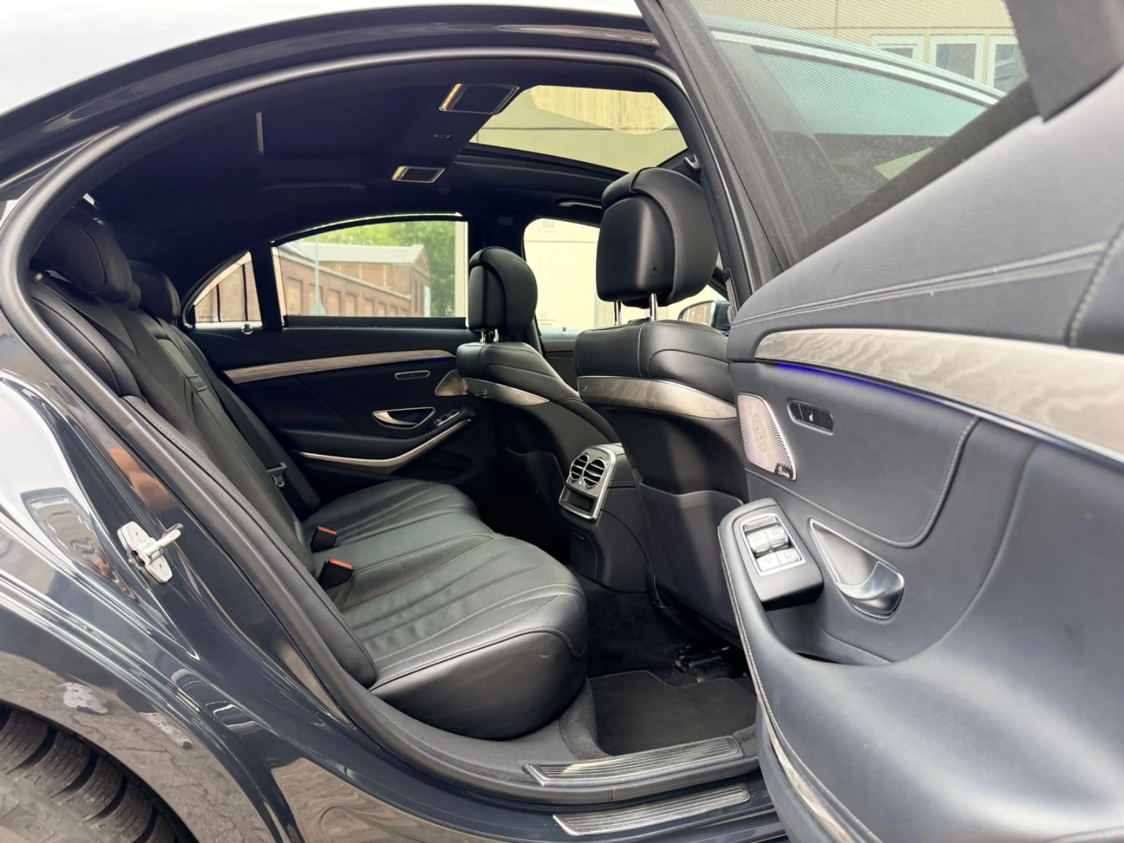 Mercedes-Benz S 350 d 4MATIC AMG Pano DistronicPlus VOLL VOLL — photo 14