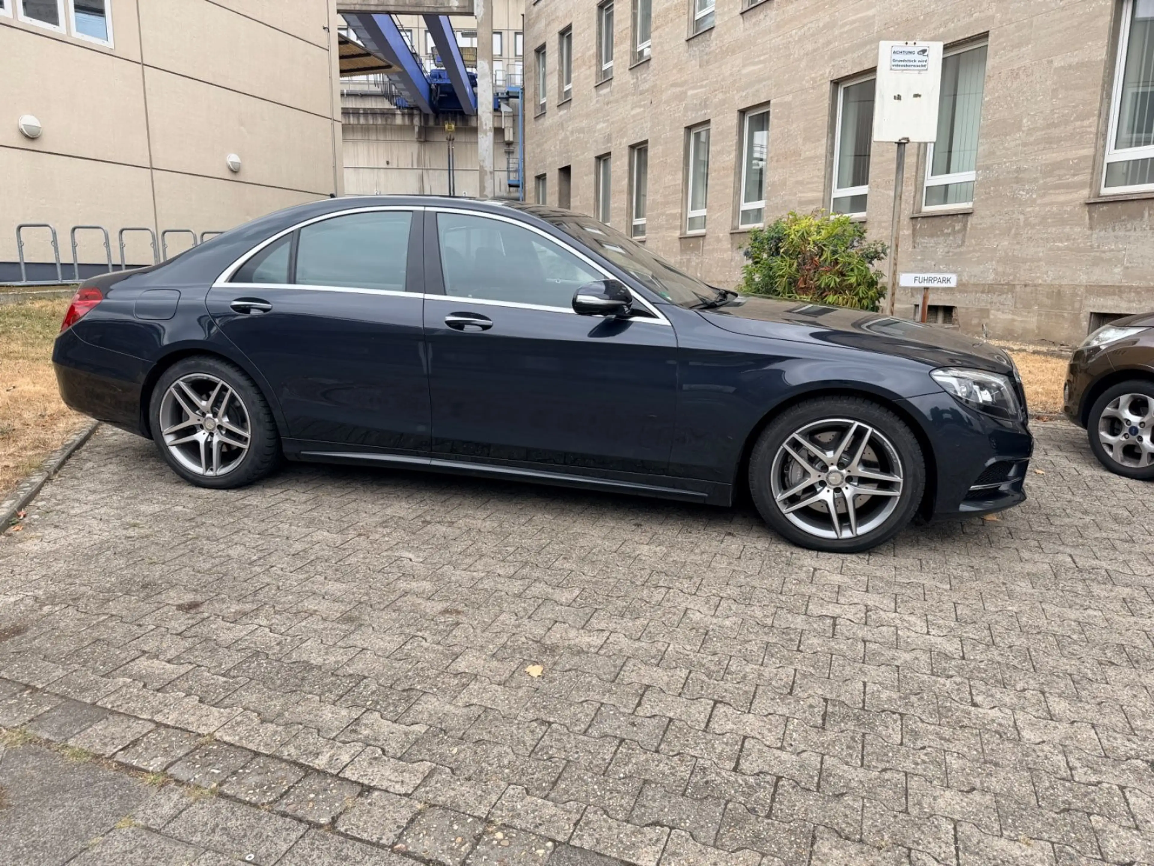 Mercedes-Benz S 350 d 4MATIC AMG Pano DistronicPlus VOLL VOLL — photo 10
