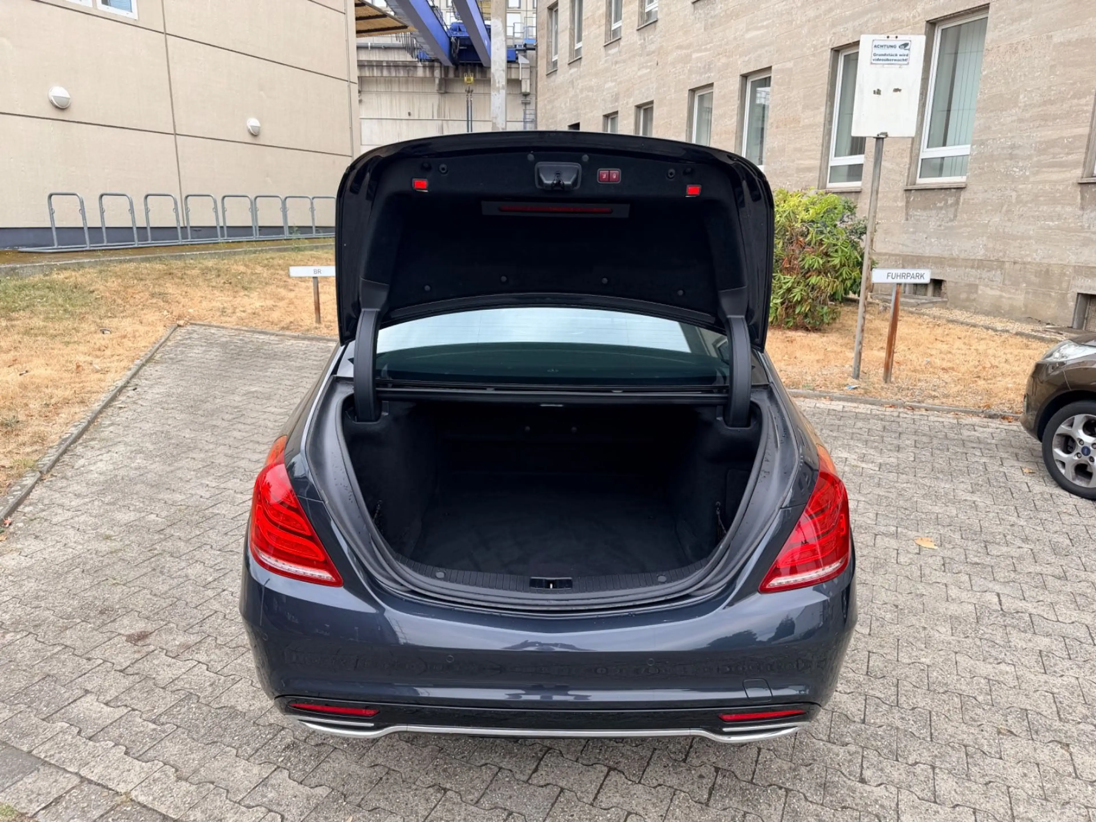 Mercedes-Benz S 350 d 4MATIC AMG Pano DistronicPlus VOLL VOLL — photo 15