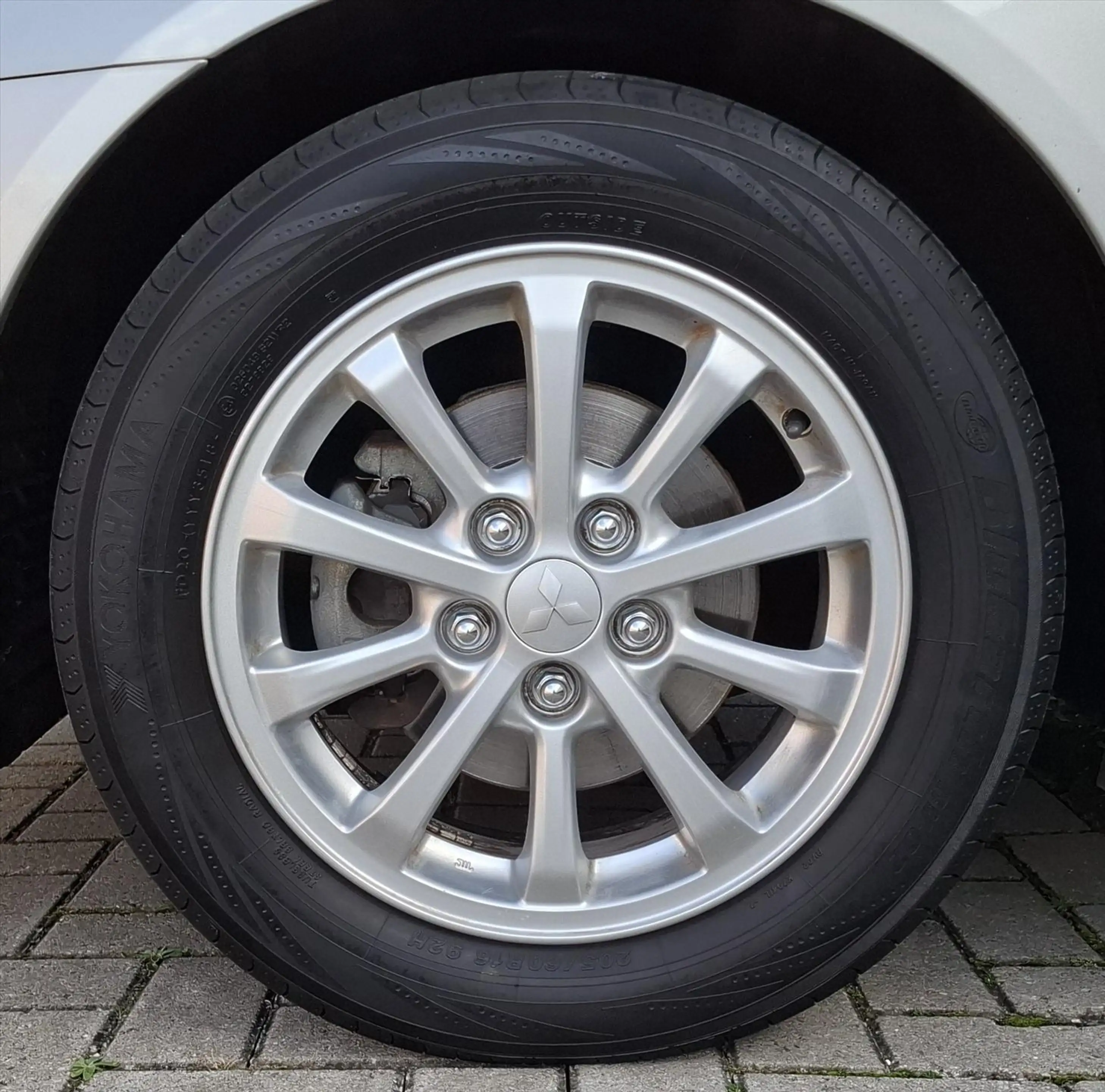 Mitsubishi Lancer 1.6 SPORTBACK Limted Edition — photo 27