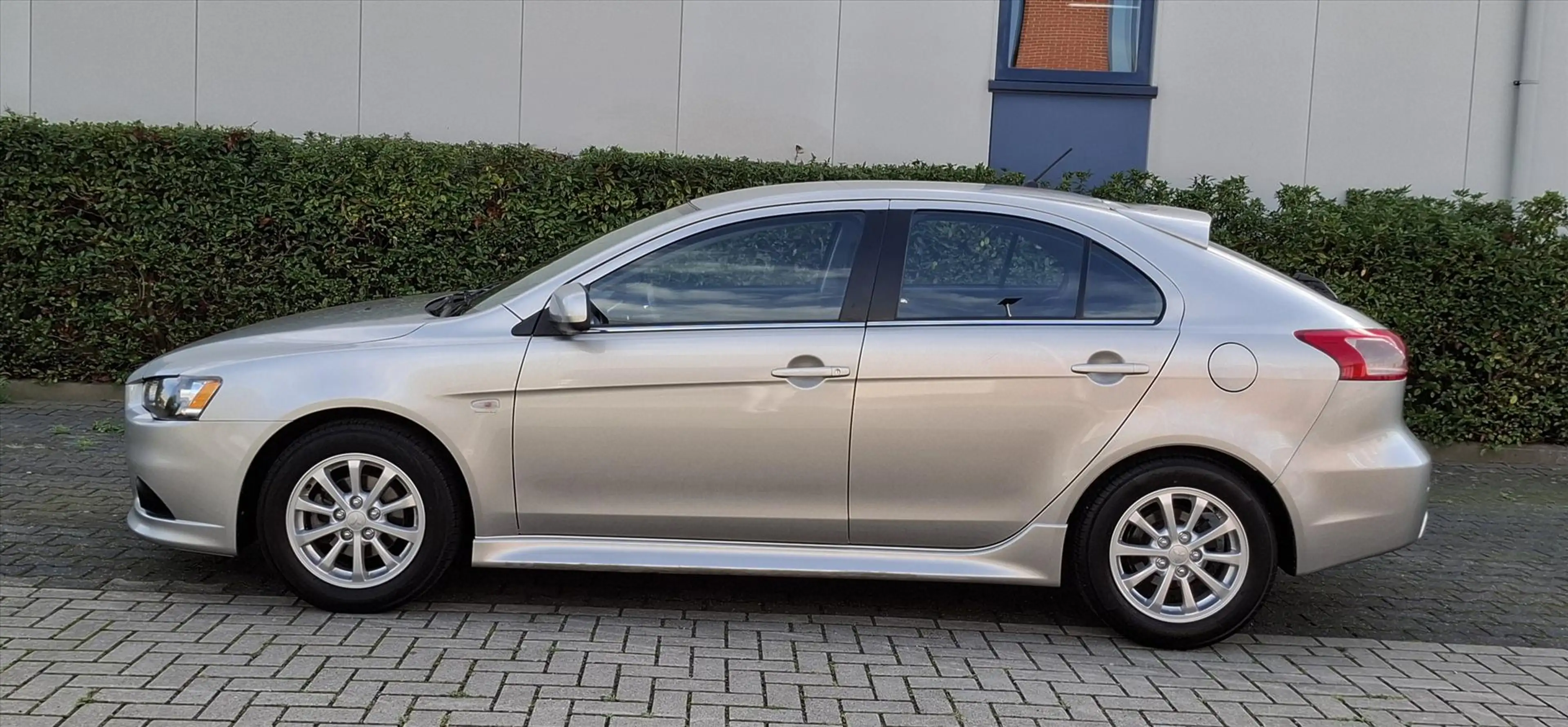 Mitsubishi Lancer 1.6 SPORTBACK Limted Edition — photo 4