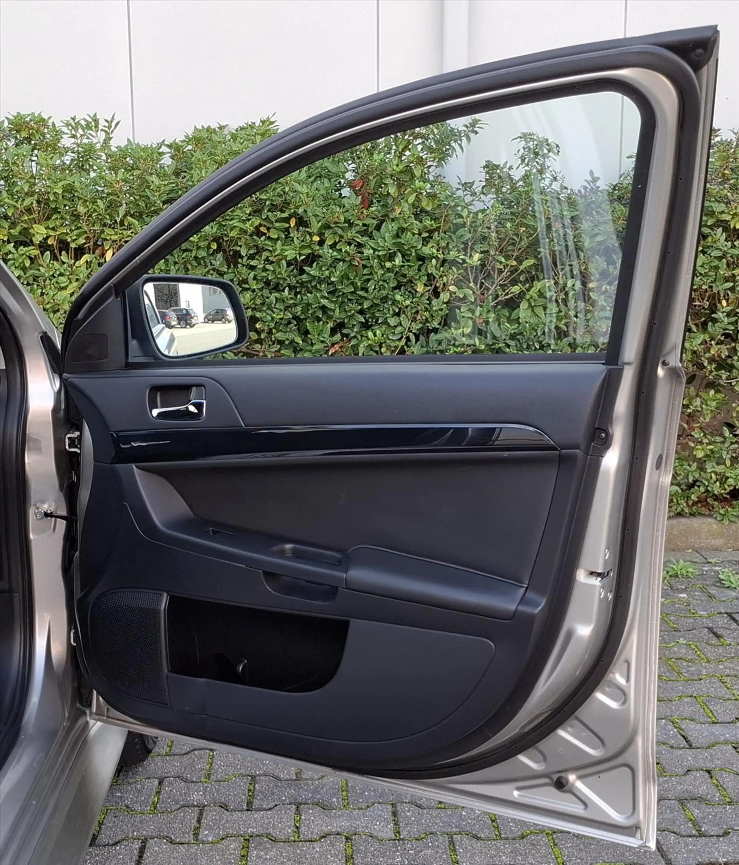 Mitsubishi Lancer 1.6 SPORTBACK Limted Edition — photo 23