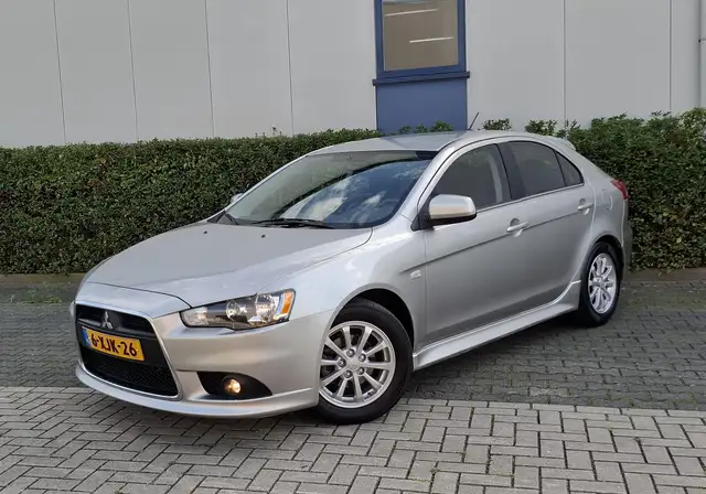 Mitsubishi Lancer 1.6 SPORTBACK Limted Edition