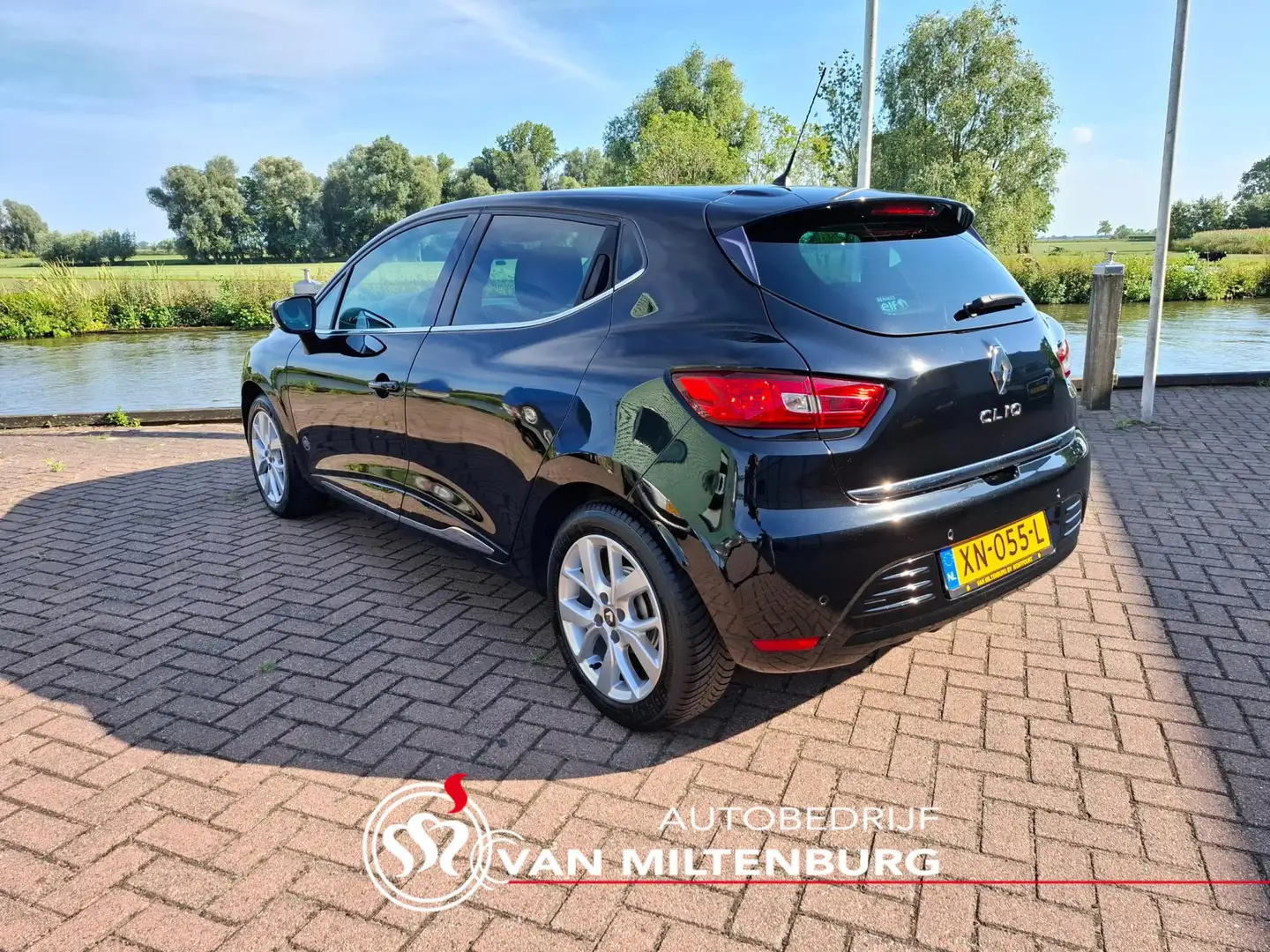 Renault Clio 0.9 TCe Limited Airco Navi Cruise PDC Bluetooth Is Schwarz - 2