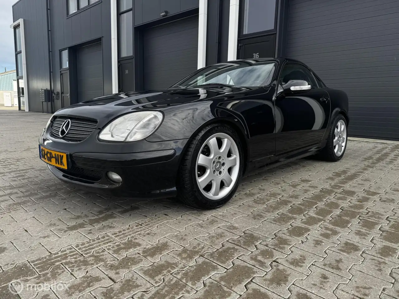 Mercedes-Benz SLK 200