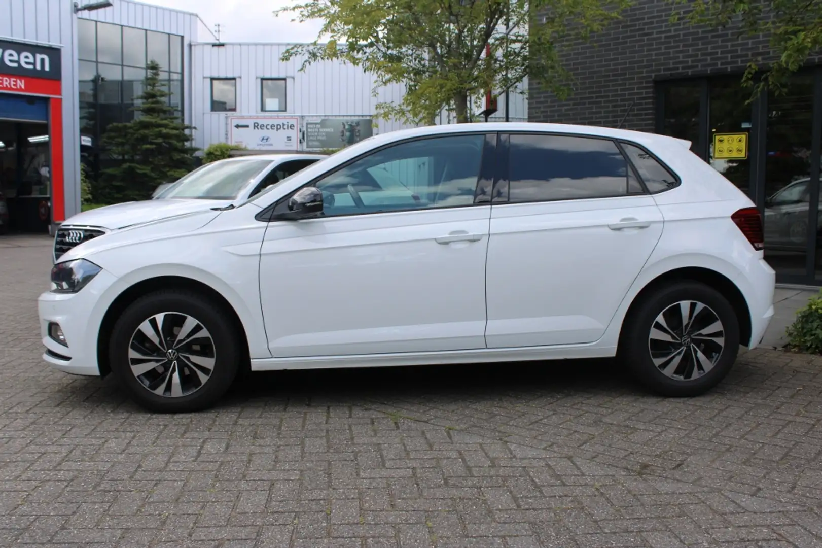 Volkswagen Polo 1.0 Comfort line Carplay/Airco/Pdc 2x/Cruise/15" A Weiß - 2