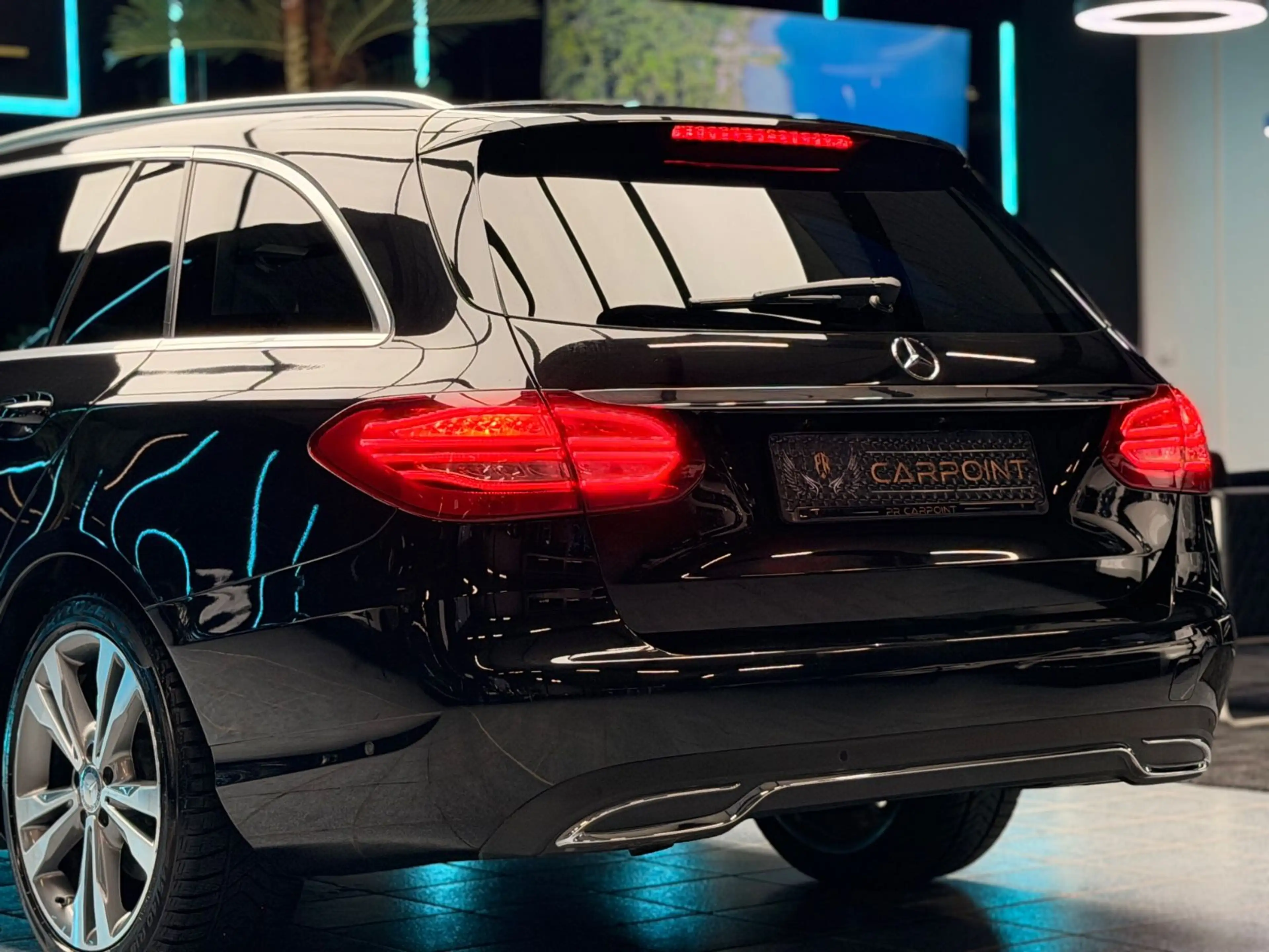 Mercedes-Benz C 180 T-Modell CGI/T-Leder/Navi/LED/BT/PDC — photo 12