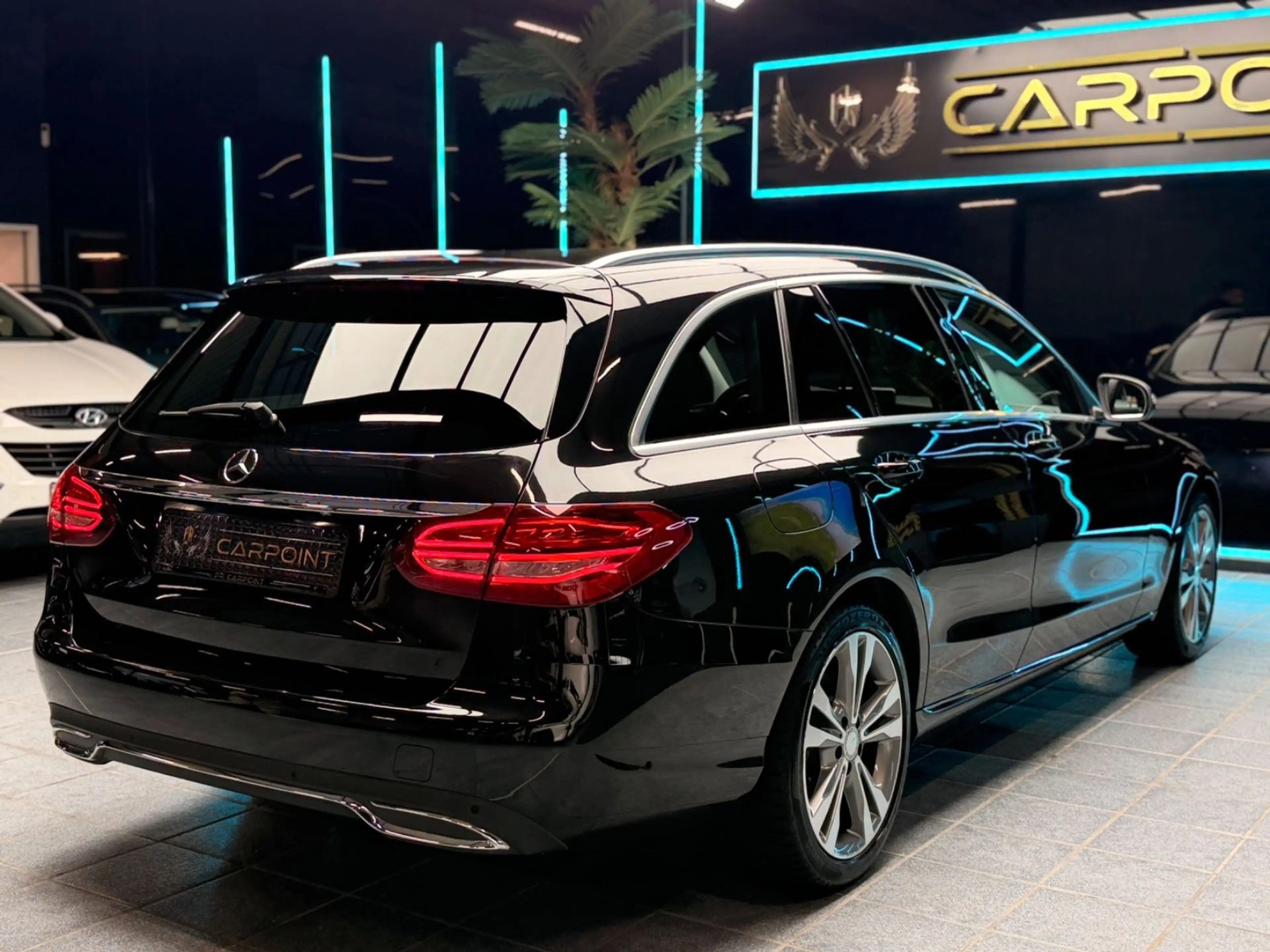 Mercedes-Benz C 180 T-Modell CGI/T-Leder/Navi/LED/BT/PDC — photo 14