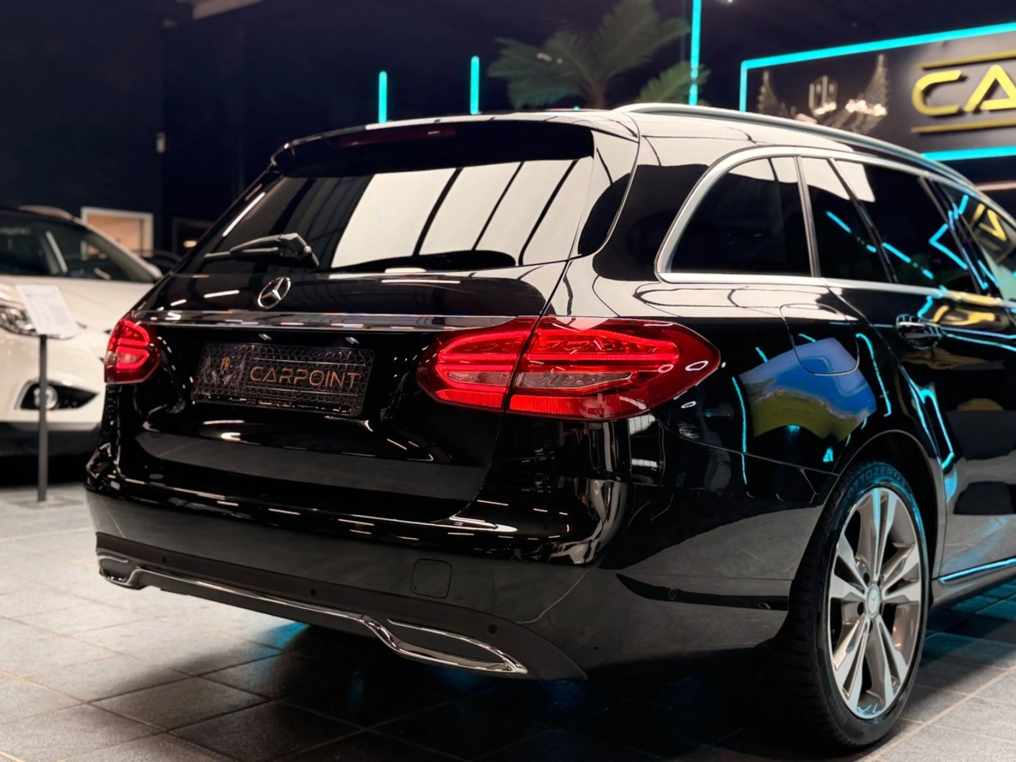 Mercedes-Benz C 180 T-Modell CGI/T-Leder/Navi/LED/BT/PDC — photo 15