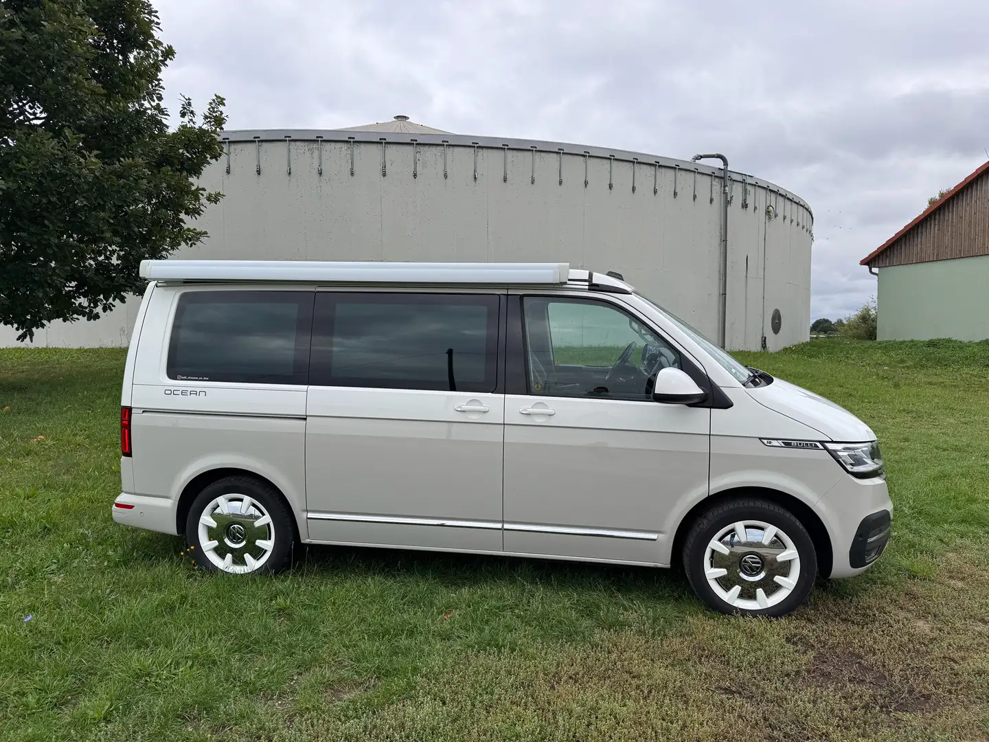 Volkswagen T6 California T6.1 California Ocean Garantie*AHK*ACC*5 Sitzer Weiß - 2