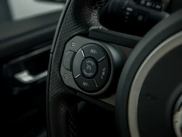 Ineos Grenadier Station Wagon 2-Seats Fieldmaster Ansicht 28