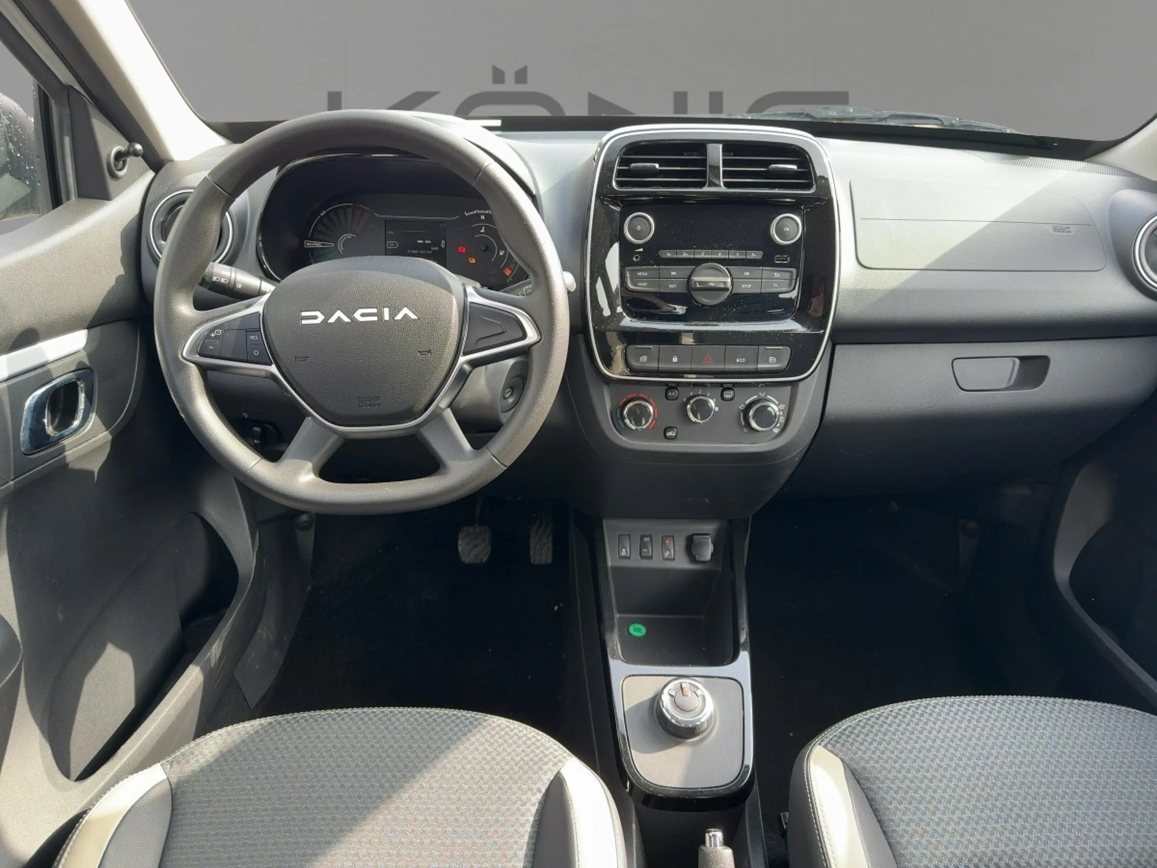 Dacia Spring ESSENTIAL 45 Regensensor*Bluetooth — photo 9