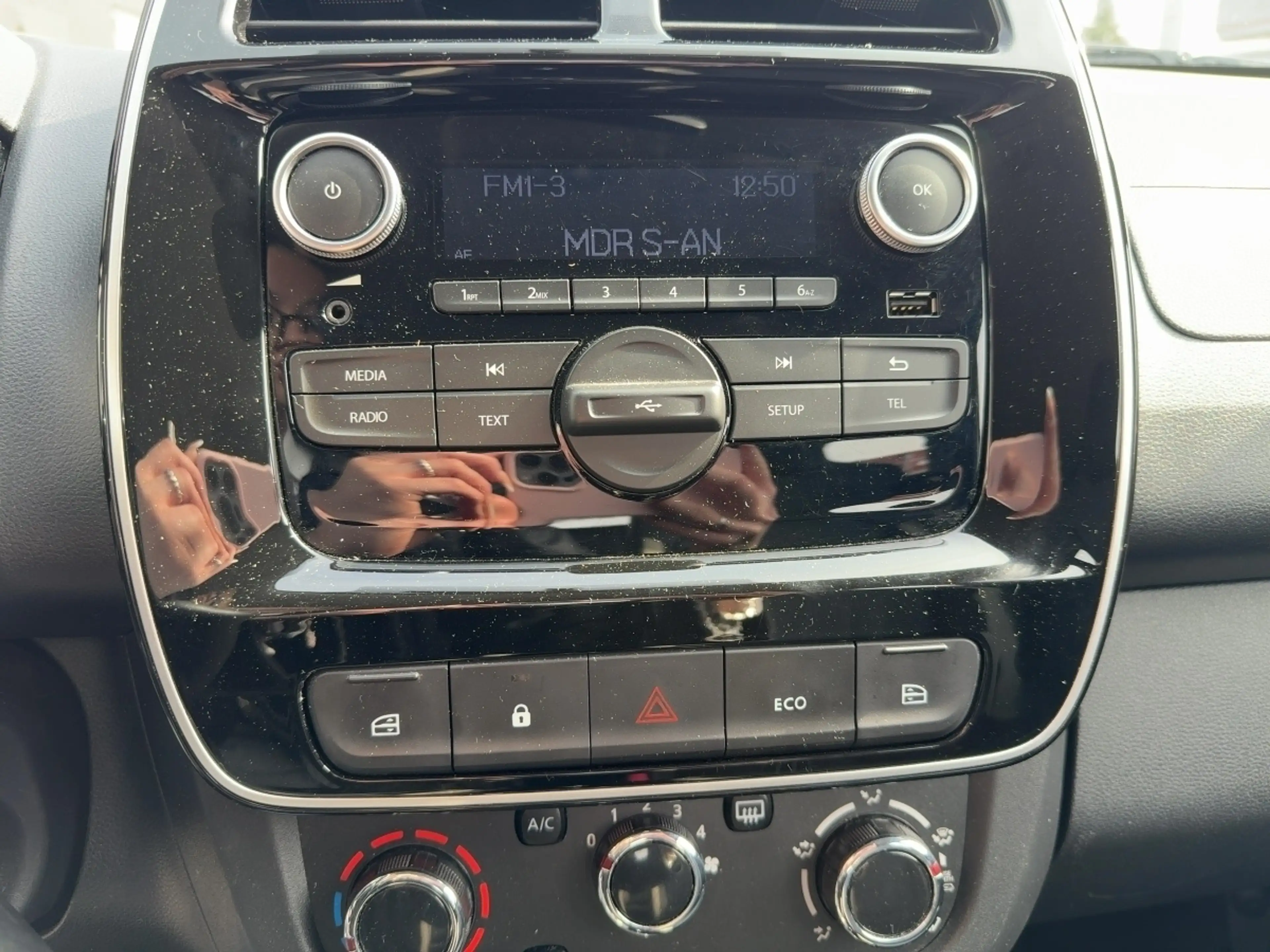 Dacia Spring ESSENTIAL 45 Regensensor*Bluetooth — photo 11