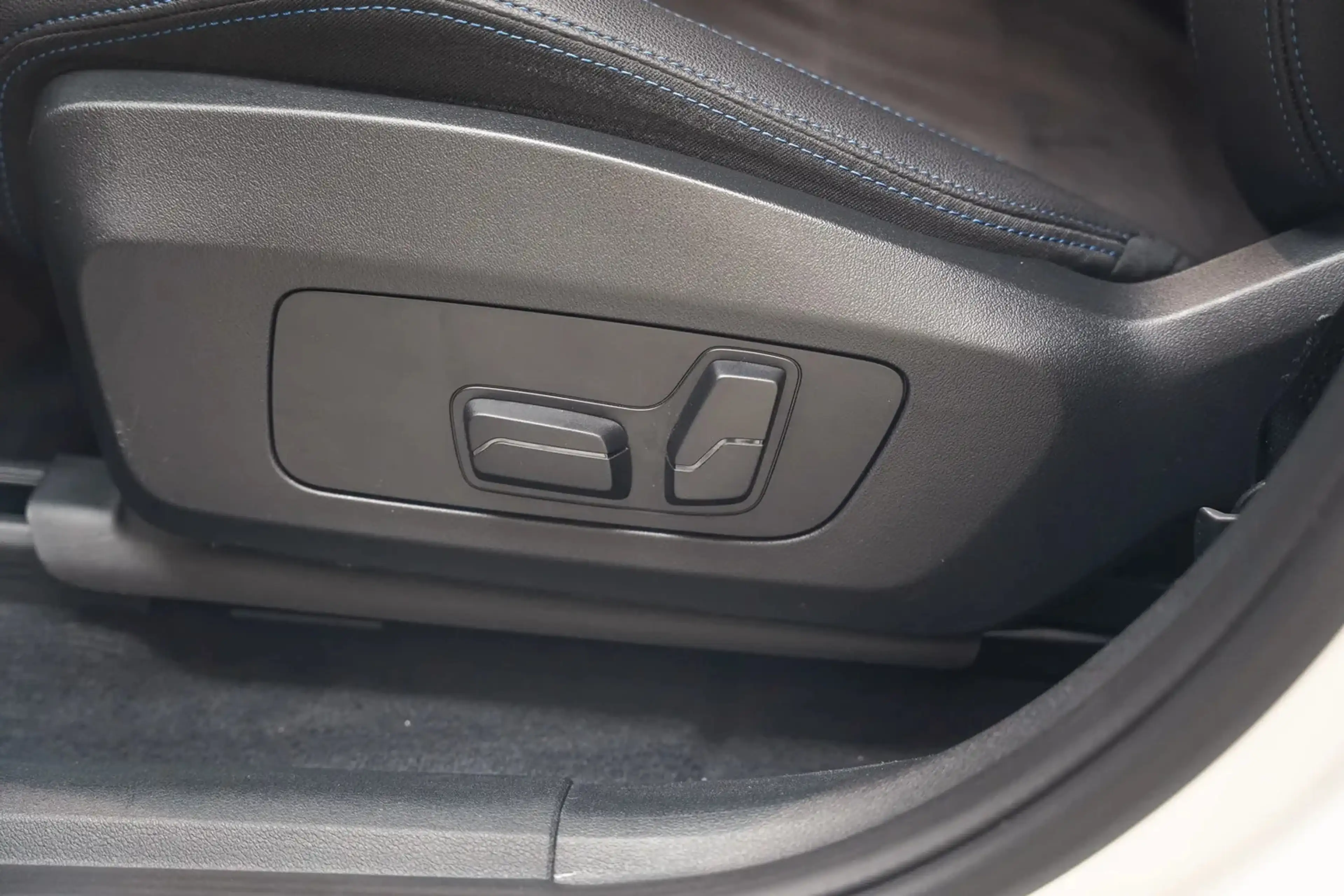 BMW 225 2-serie Active Tourer 225e xDrive M Sport [ LED Me — photo 10