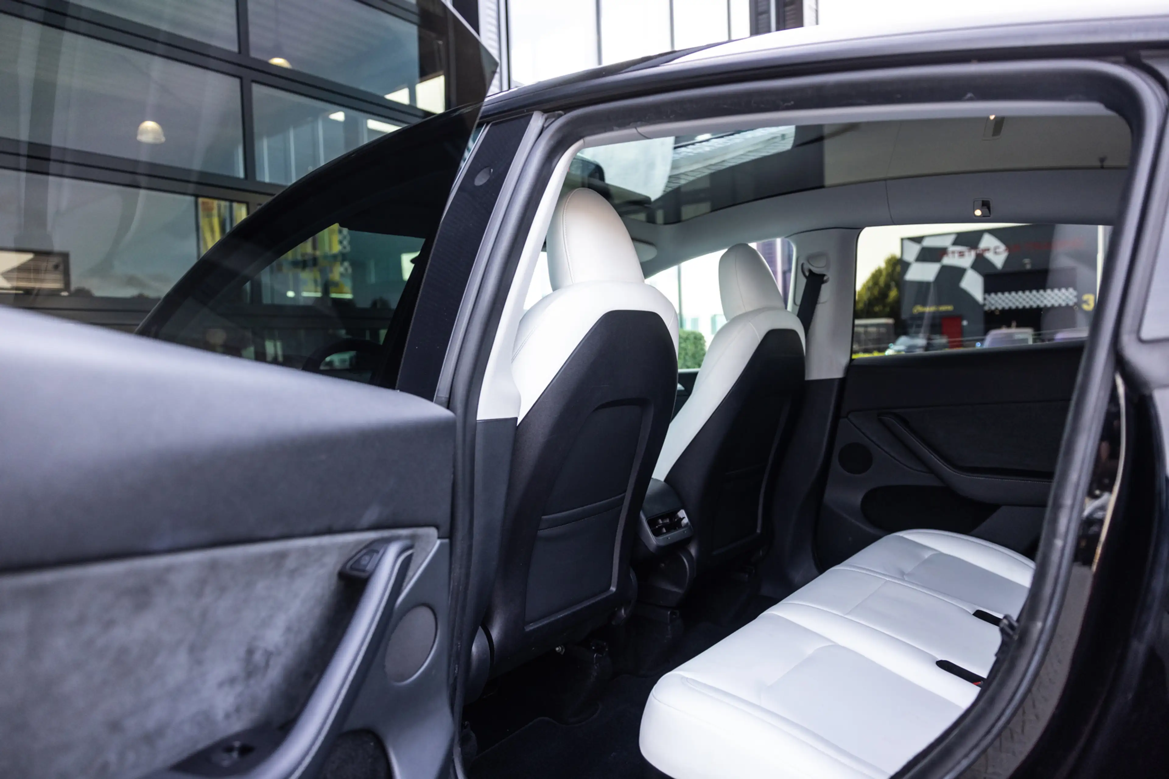 Tesla Model Y Performance AWD 75 kWh, 462 PK, NL auto, 1e eigena — photo 12