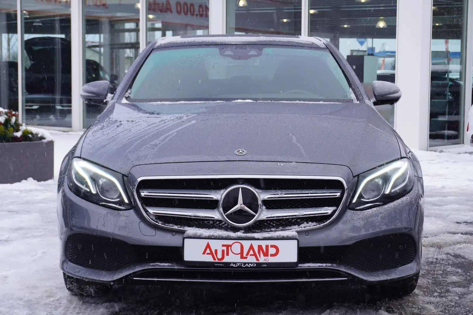 Mercedes-Benz E 250 E250 Avantgarde Panorama Head-Up AHK 360° Memory Grau - 2