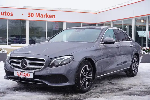 Mercedes-Benz E 250 E250 Avantgarde Panorama Head-Up AHK 360° Memory