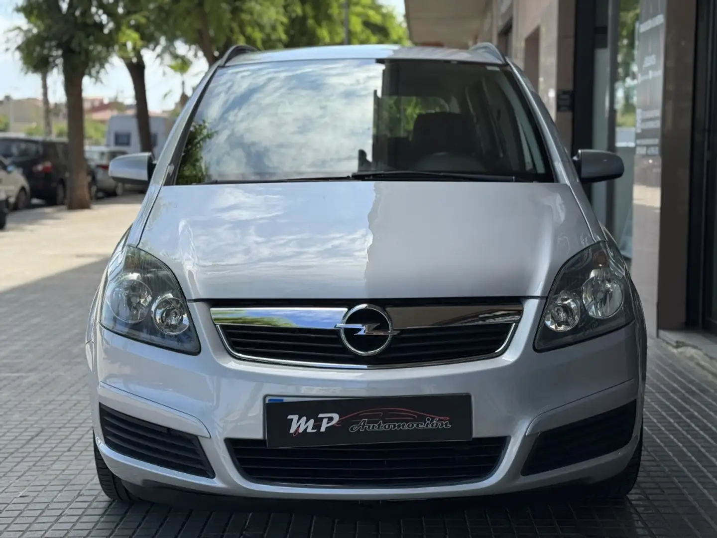 Opel Zafira 1.6 16v Enjoy Plateado - 2