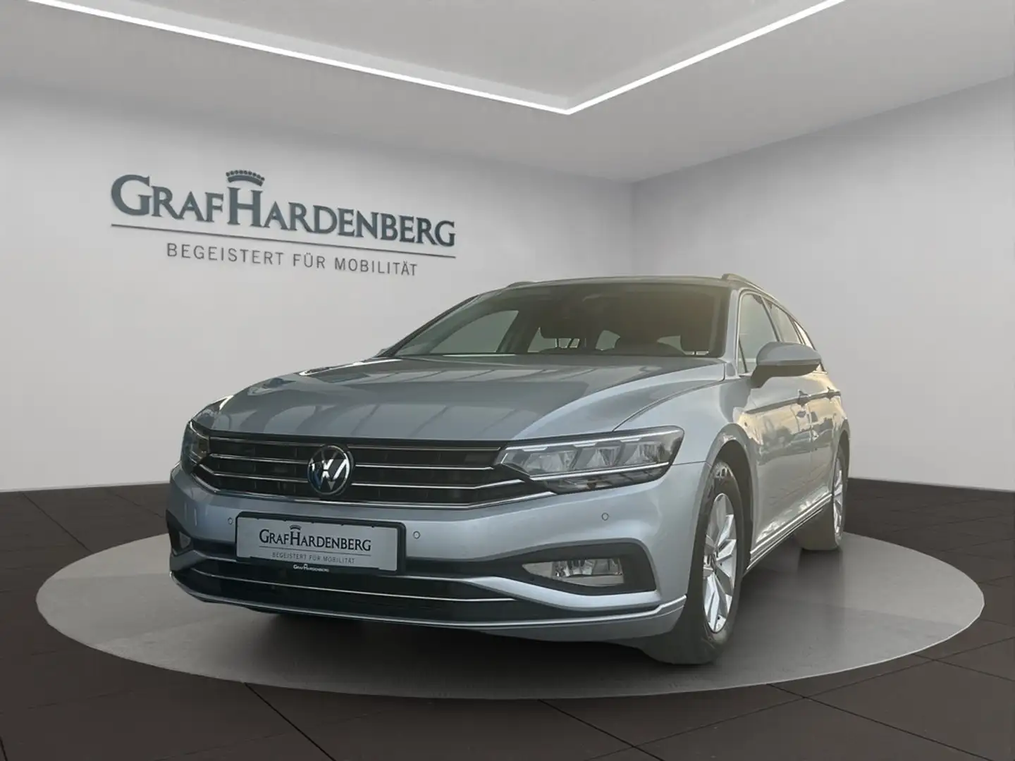 Volkswagen Passat Variant 2.0 TDI DSG Business AHK RFK ACC Argent - 1