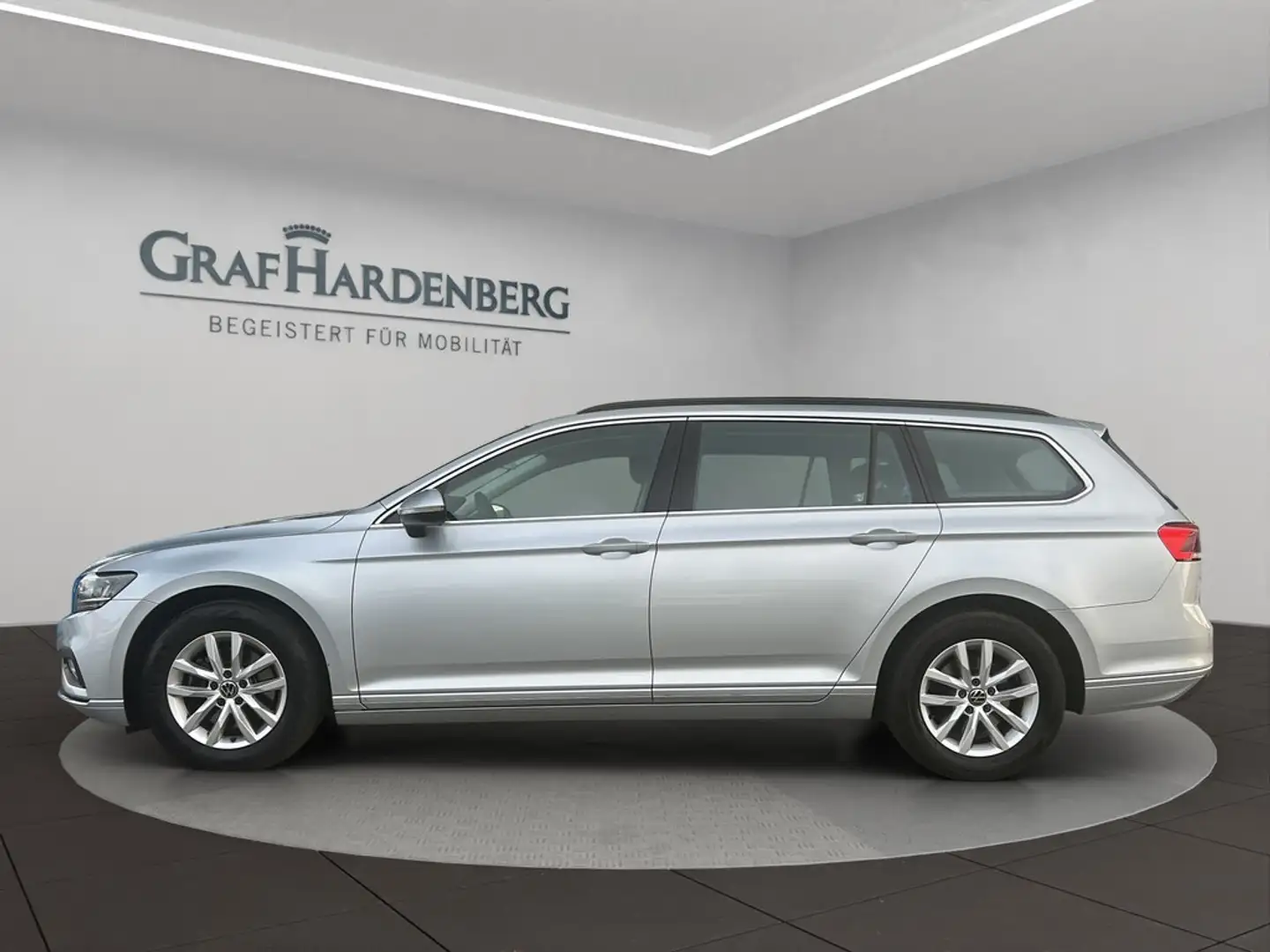 Volkswagen Passat Variant 2.0 TDI DSG Business AHK RFK ACC Argent - 2