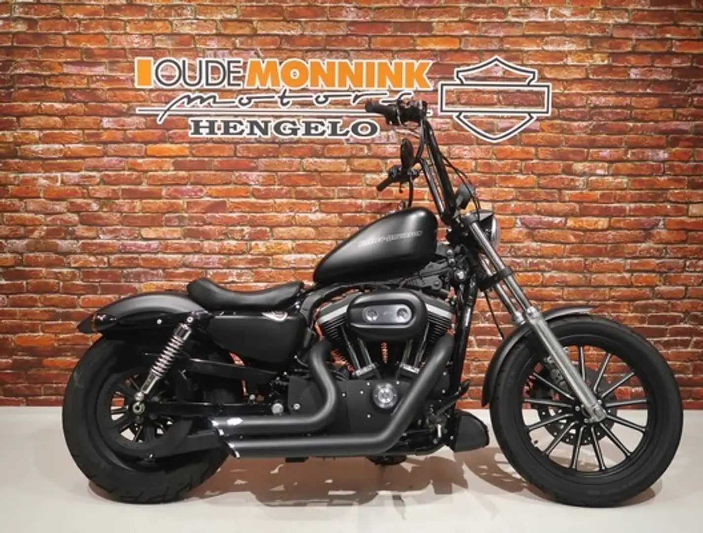 Harley-Davidson Sportster XL 883 N Iron Nero - 1